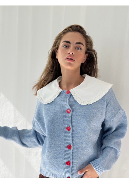 Kısa Kalp Düğmeli Hırka Kadın Mavi