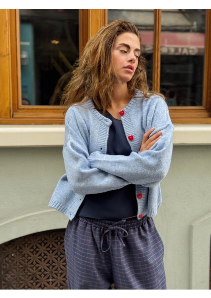 Kısa Kalp Düğmeli Hırka Kadın Mavi indirimleri