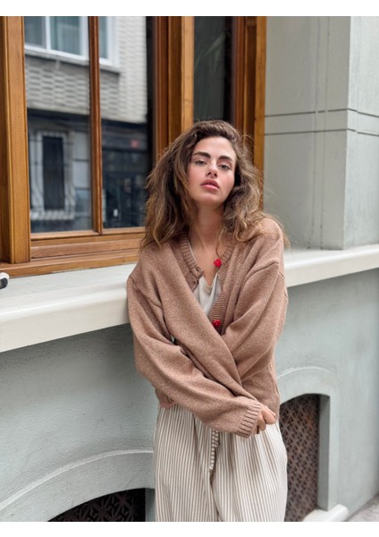 Kalp Düğmeli Simli Hırka Kadın Camel fırsatları