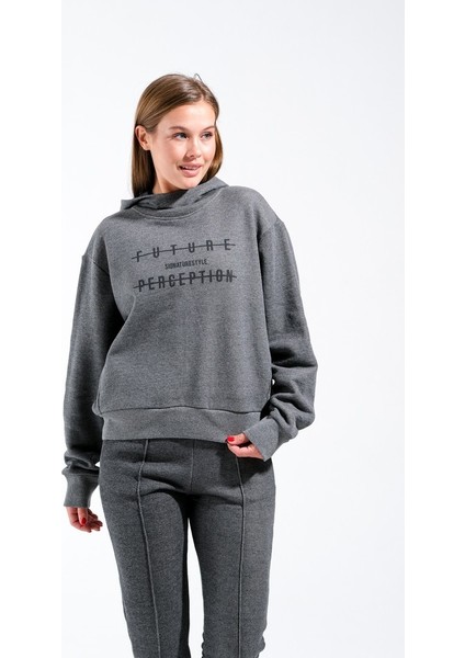 Yüksek Yaka Kapüşonlu Cepli Oversize Hoodie Sweatshirt fiyatları