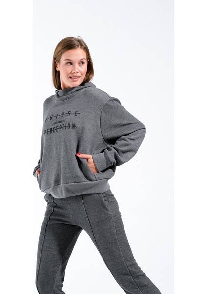 Yüksek Yaka Kapüşonlu Cepli Oversize Hoodie Sweatshirt indirimleri