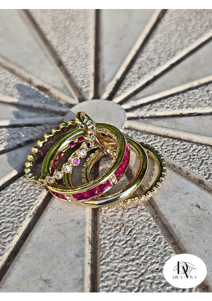 - Fusion Set – 4'lü Kadın Yüzük Serisi Model 3