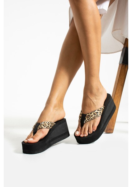 Robin Yüksek Topuk Kadın Parmak Arası Plaj Terlik