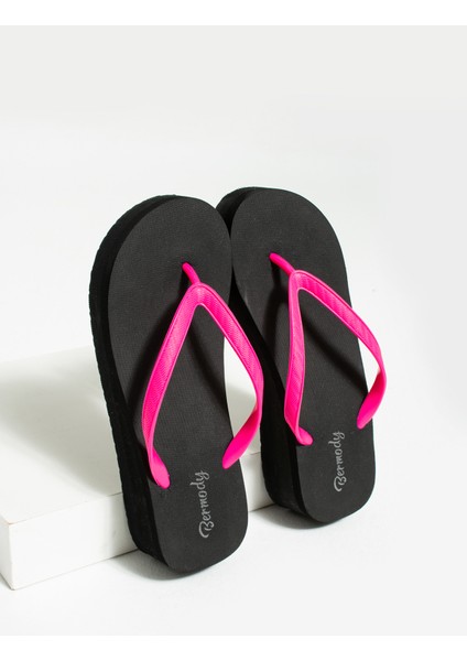 Pamela Parmak Arası Kadın Havuz Plaj Terliği fırsatları