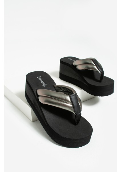 Nora Yüksek Topuk Parmak Arası Kadın Plaj Terlik modelleri