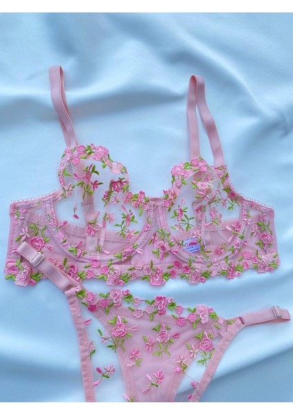 Pembe Transparan Çiçek Detaylı Brodetakım