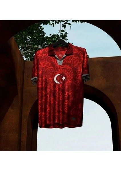 Türkiye 2024 Hakan Çalhanoğlu Özel Konsept Forması fiyatları