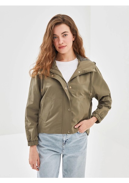 Lcw Vision Haki Kapüşonlu Oversize Kadın Yağmurluk