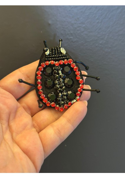 Boncuk Işleme Uğur Böceği Yaka Iğnesi Broş 8x5 cm fiyatları