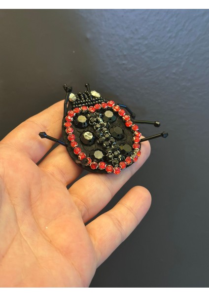 Boncuk Işleme Uğur Böceği Yaka Iğnesi Broş 8x5 cm modelleri