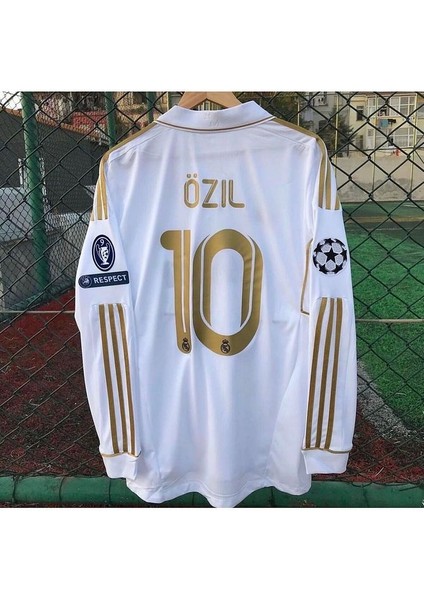 R.madridd 2011/12 Sezonu Mesut Özil Nostalji Forması (Byz) modelleri