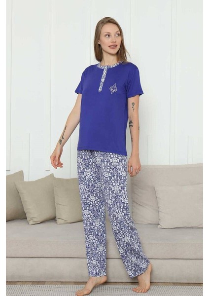 Kadın Saks Mavi 3 Düğmeli Etnik Desen Likralı Viskon Kısa Kol Pijama Takımı modelleri