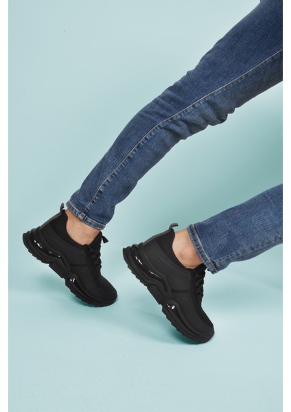 Siyah Bağcıklı Hafif Esnek Erkek Spor Ayakkabı Than 836 M fırsatları