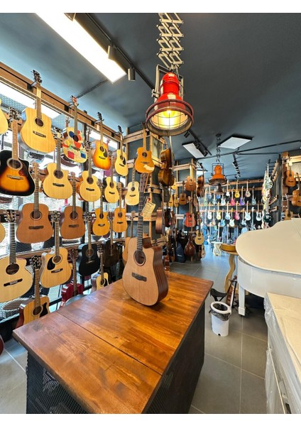 D-18CE Elektro Akustik Gitar fiyatları
