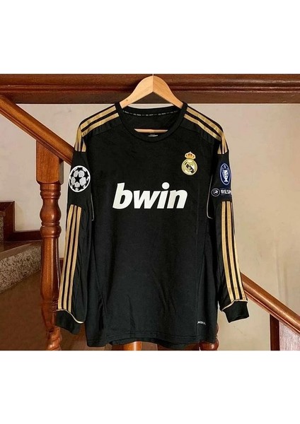 Mesut Özil 2011-12 Sezonu R,e,a,l, M,a,d,r,i,d, Yetişkin Forması fiyatları