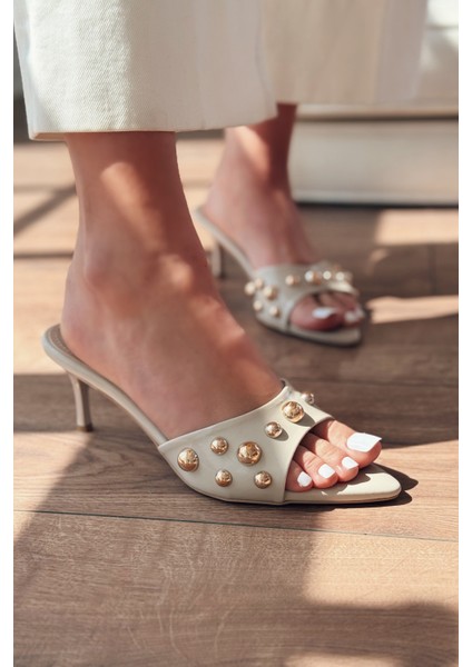 Yonspe Rugan Trok Detaylı Ince Topuklu Terlik Bej modelleri