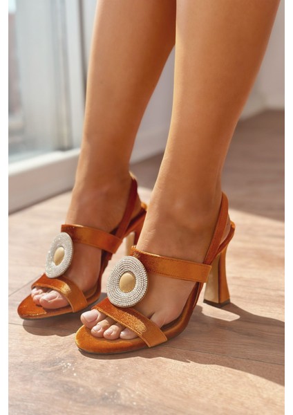 Poved Kadife Taş Detaylı Topuklu Ayakkabı Turuncu