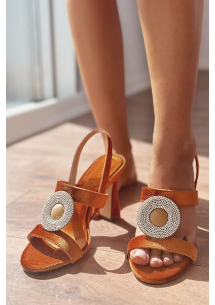 Poved Kadife Taş Detaylı Topuklu Ayakkabı Turuncu fırsatları