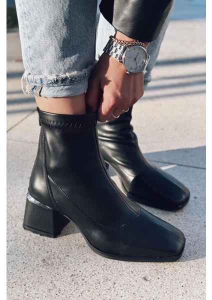 Daviyo Mat Deri Streç Kadın Bot Siyah