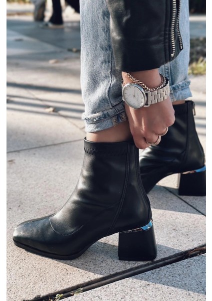 Daviyo Mat Deri Streç Kadın Bot Siyah fiyatları