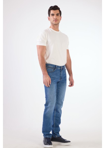 Açık Mavi Slim Fit Denim Erkek Pantolon modelleri