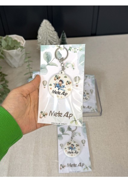 Figürlü Yeni Doğan Mevlid Hediyelik Bebek Açacak Anahtarlık-Pilotlu -Toplam 20 Adet Kartlı