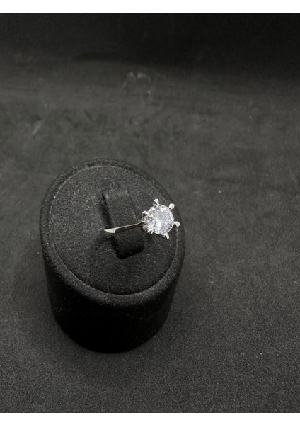 Altı Tırnaklı Yüksek Tektaş Ithal Kadın Gümüş Yüzük modelleri