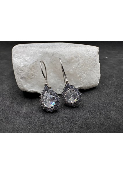 Elmas Model Damla Taşlı Ithal Kadın Gümüş Küpe