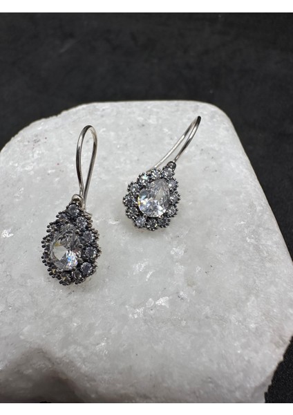 Elmas Model Damla Taşlı Ithal Kadın Gümüş Küpe modelleri