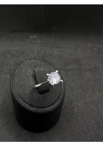 Dört Tırnaklı Yuvarlak Ince Tektaş Ithal Kadın Gümüş Yüzük