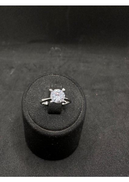 Dört Tırnaklı Yuvarlak Ince Tektaş Ithal Kadın Gümüş Yüzük modelleri