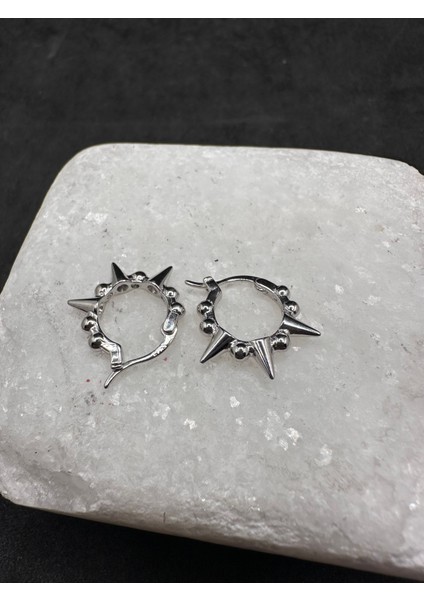 Taşsız Konik Şekilli Trend Halkaithal Kadın Gümüş Küpe modelleri