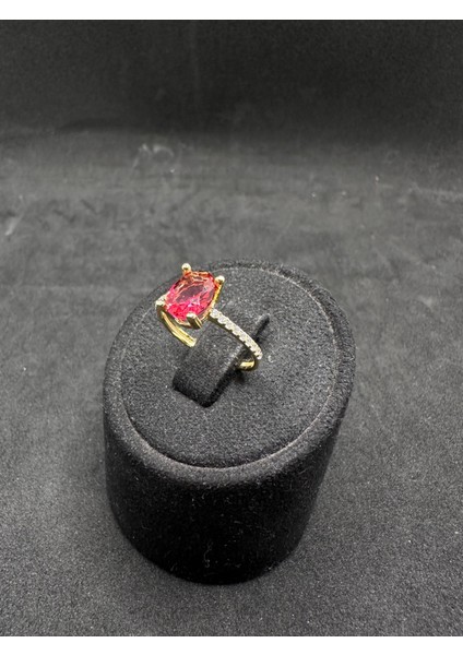 Kırmızı Oval Tektaşlı Gold Ithal Kadın Gümüş Yüzük fiyatları