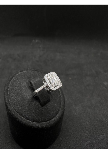 Kenarları Taşlı Tek Kollu Baget Kadın Gümüş Yüzük fiyatları