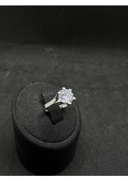 Altı Tırnaklı Sarmal Tektaş Ithal Kadın Gümüş Yüzük modelleri