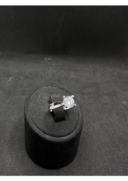 Geniş Kenarlı Tektaş Ithal Kadın Gümüş Yüzük