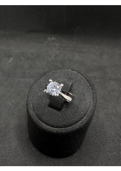 Geniş Kenarlı Tektaş Ithal Kadın Gümüş Yüzük fiyatları