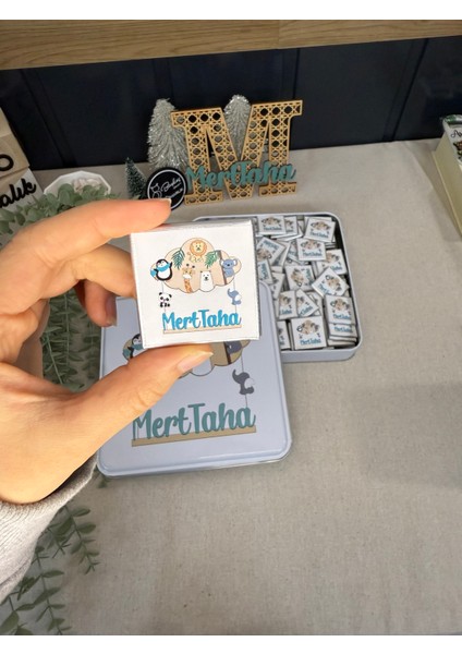 Isimli Yeni Doğan Bebek Mevlid Hediyelik Çikolata-Metal Kutu-Bulut Safari - Toplam 50 Adet fiyatları