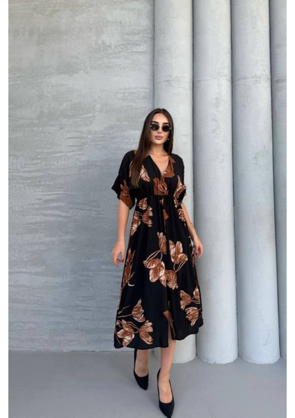 Kısa Kollu Beli Lastikli Desenli Midi Elbise fırsatları