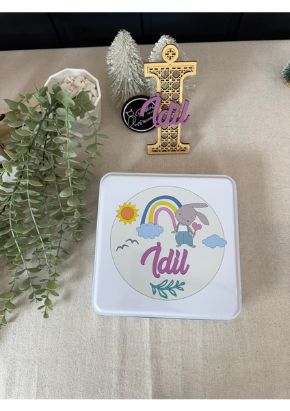 Isimli Yeni Doğan Bebek Mevlid Hediyelik Çikolata-Metal Kutu-Gökkuşağı Tavşanlı Toplam 50 Adet modelleri