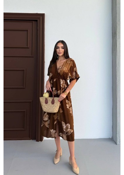 Kısa Kollu Beli Lastikli Desenli Midi Elbise modelleri