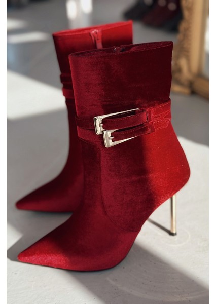 Calindo Kadife Toka Detaylı Kırmızı Kadın Topuklu Bot modelleri