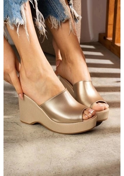 Tlay Bej Cilt Dolgu Topuk Terlik fiyatları