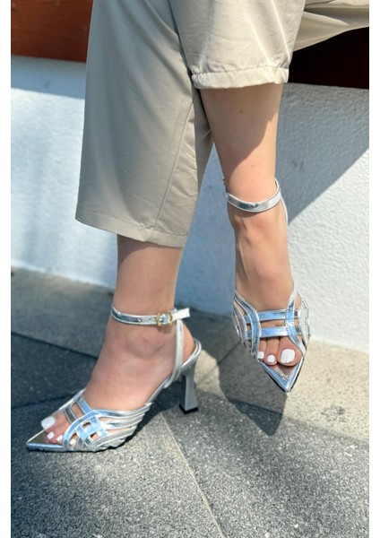 Ronel Parlak Deri Gümüş Bant Detaylı Topuklu Ayakkabı indirimleri