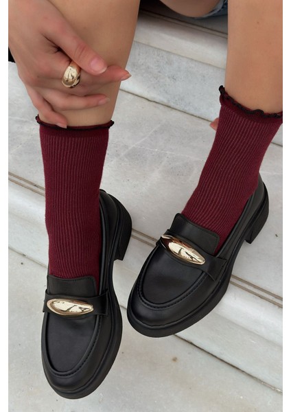 Ravilla Mat Deri Toka Detaylı Kadın Loafer Siyah