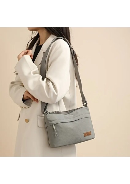 Kadınların Büyük Kapasiteli Omuz Çantası - Bej Naylon, Ayarlanabilir Askı Gri fiyatları