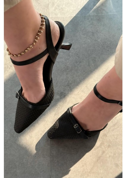 Rensowa Hasır Siyah Toka Detaylı Stiletto fırsatları