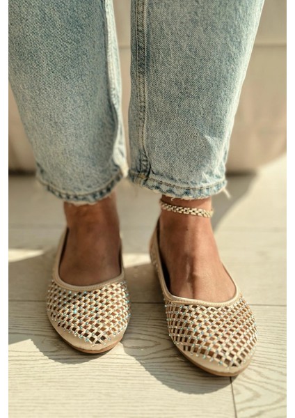 Ronetta Saten Taş Detaylı Babet Nude fırsatları