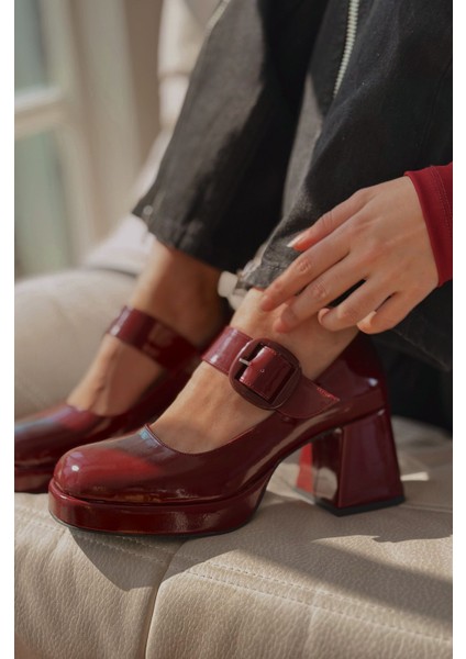 Lanis Rugan Toka Detaylı Platform Topuklu Ayakkabı Bordo fırsatları