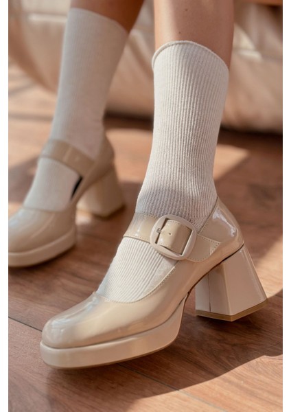 Lanis Rugan Toka Detaylı Platform Topuklu Ayakkabı Bej